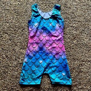 Girls gymnastics leotard size 7-8. Great condition.